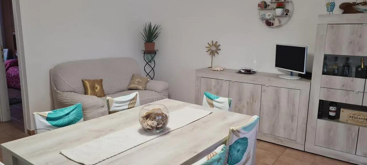 Casa vacanze villetta giulia fronte mare Stintino Italia